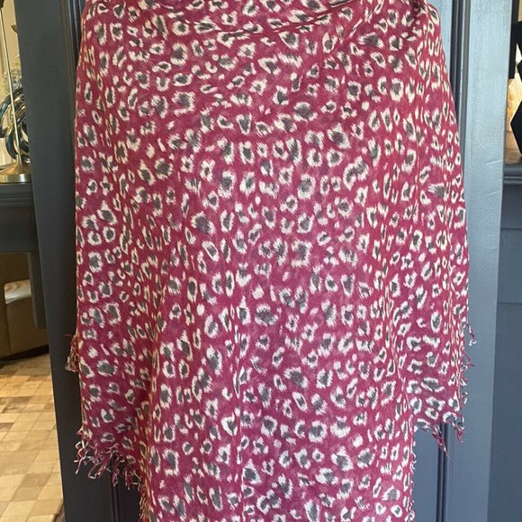 New Authentic Chan Luu Leopard Cheetah Print Cashmere Silk Scarf  Color:… - Picture 7 of 8